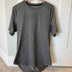 Lululemon Drysense Shirt Rhino Gray size Medium